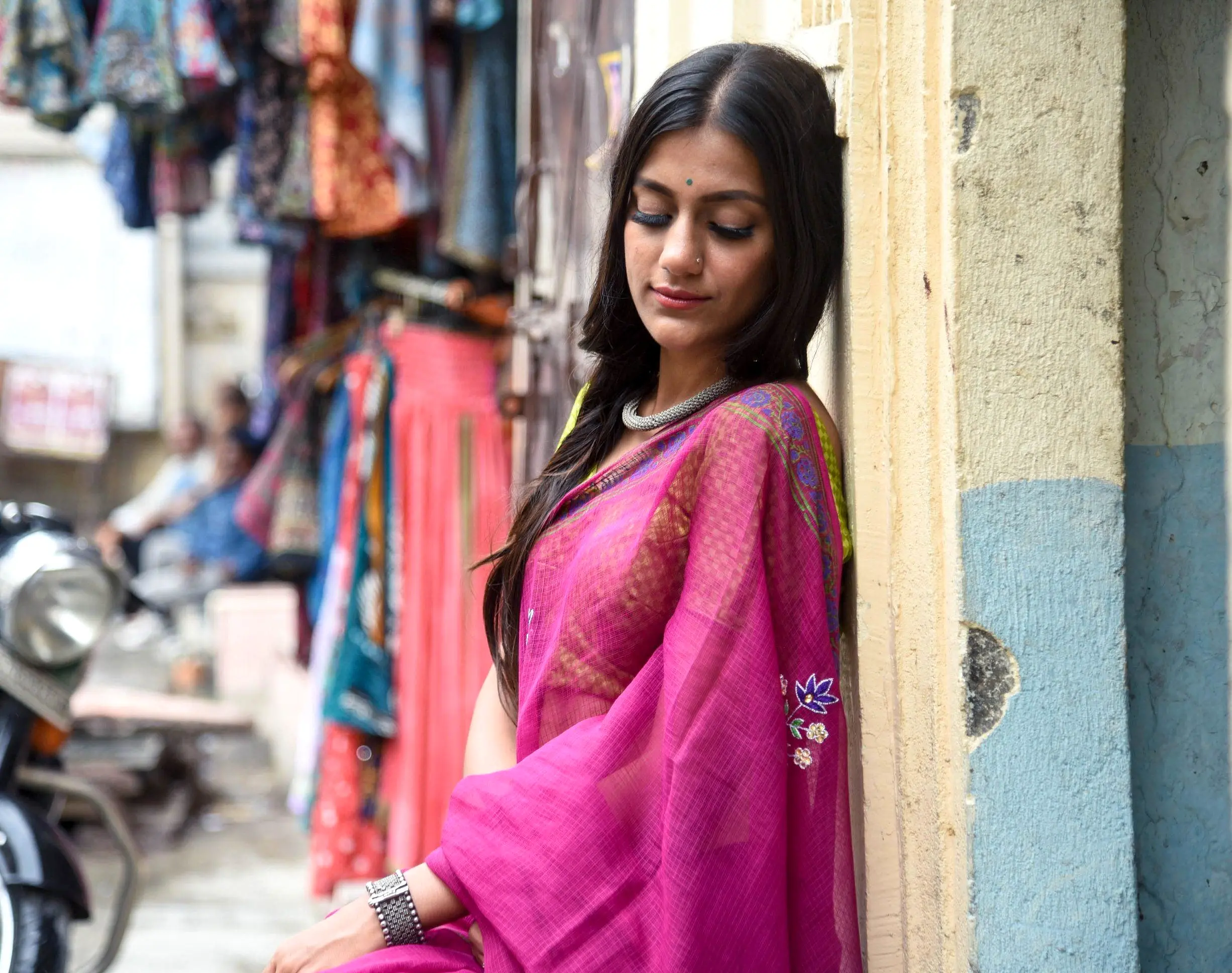 Kaisori Kota saree - Nishika embroidered and handblockprinted Kota saree