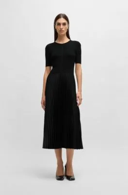 Mixed-material dress with plissé skirt