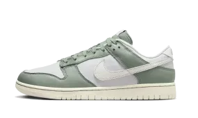 Nike Dunk Low 'Mica Green'