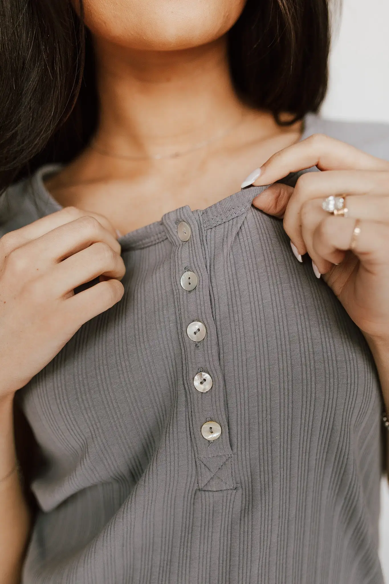 The Parsons Scoop Neck Tee in Light Grey